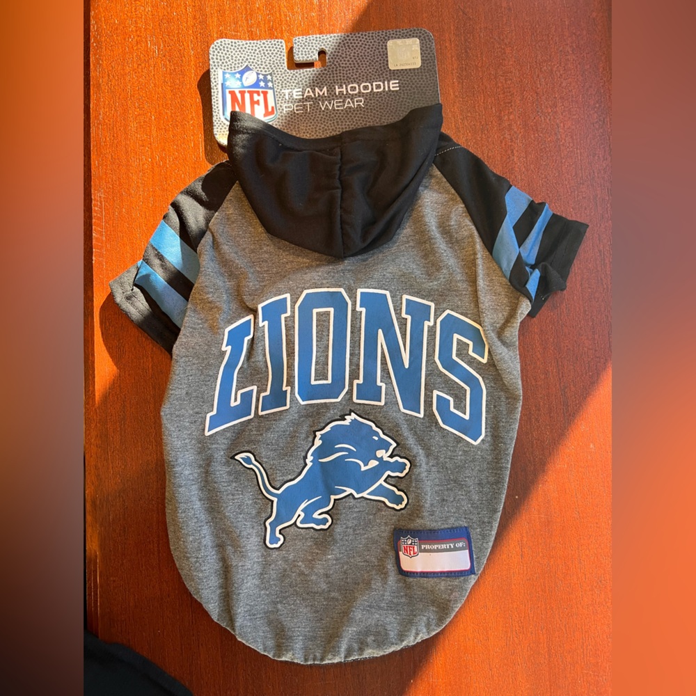 Official NFL Detroit Lions fan gear Dog Hoodie, Medium, NWT